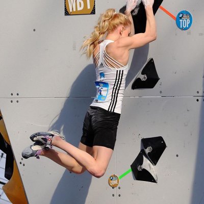 Our athlete @urska.repusic at IFSC Worldcup in Munich

#bouldering #boulderingbabes #engineeredforclimbing #thinkvertical #oxi #climbingshoes #ocun